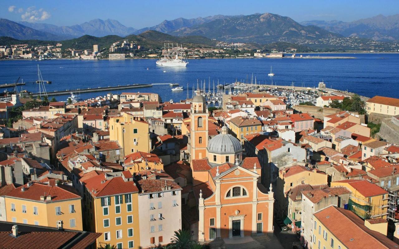 Appartement Avec Magnifique Vue Mer Ajaccio  Eksteriør bilde